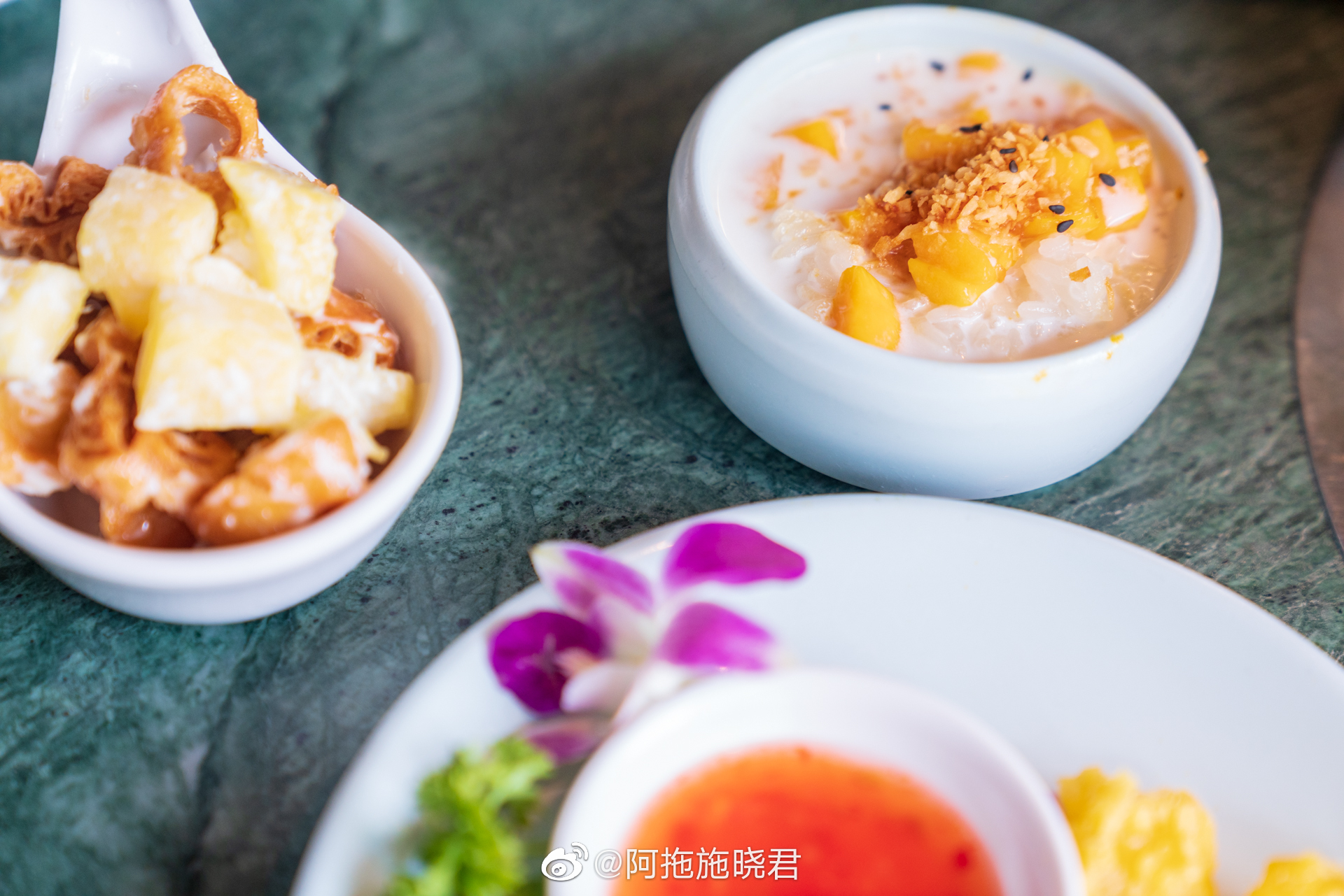 蒙圩镇:光伏板下鱼虾跃 立体发展产业兴